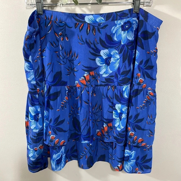 Ann Taylor LOFT Floral Tiered Mini Skirt Blue and Red 14 - Picture 2 of 11